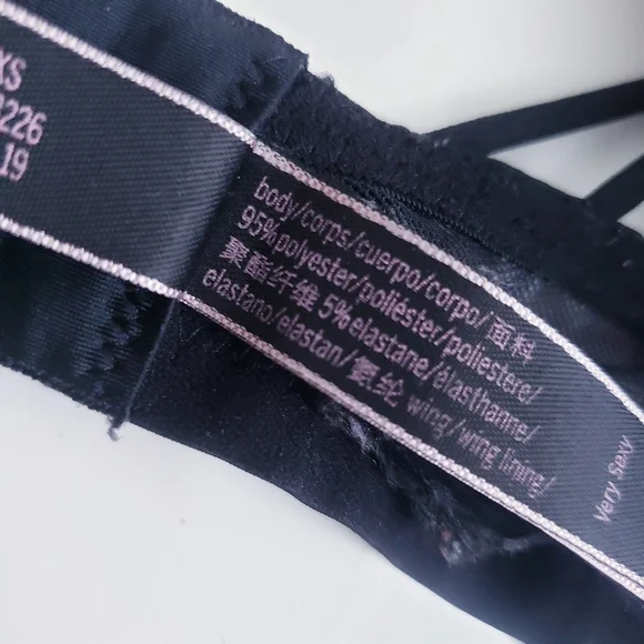 Victoria's Secret Black Floral Pushup Bra - Picture 8 of 8